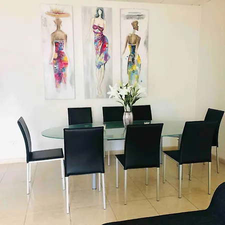 Stylish With Spacious Terrace Aglantzia