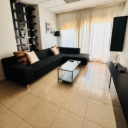 Apartment Stylish With Spacious Terrace *